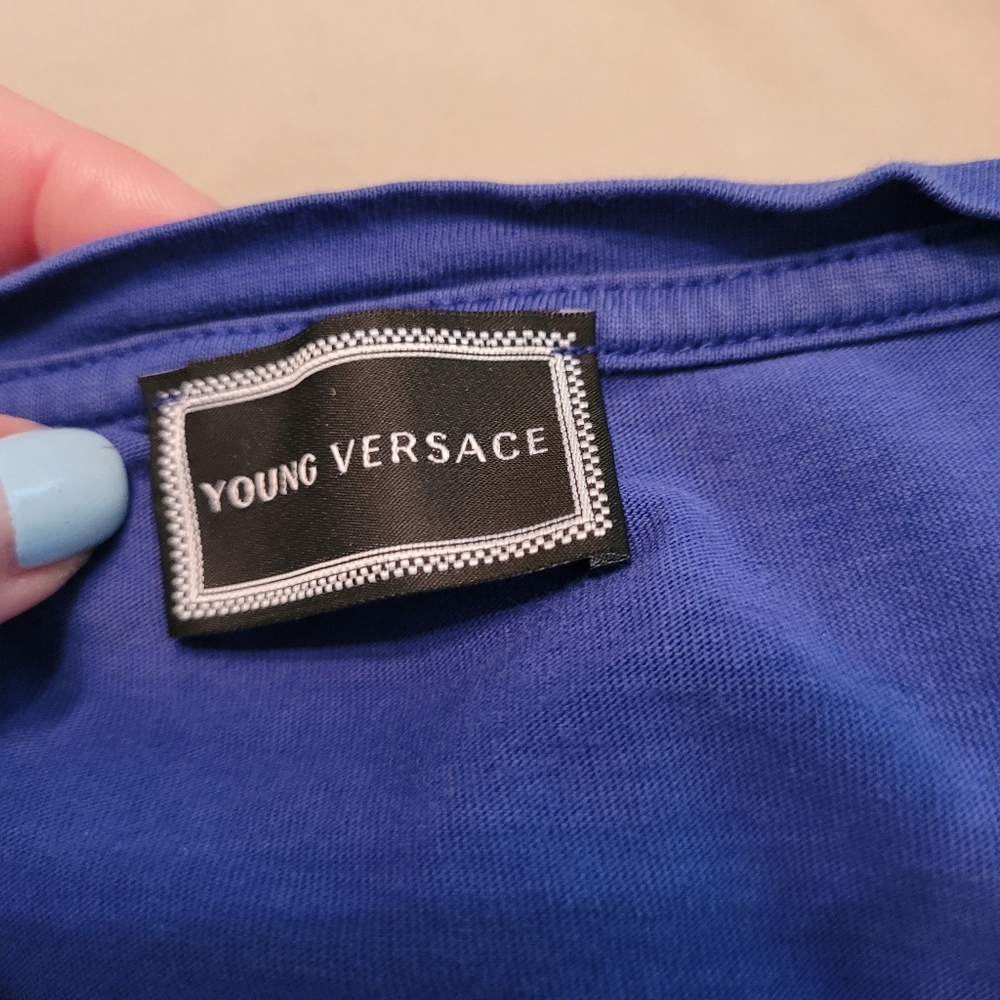 Young Versace boys size large authentic tshirt - Picture 2 of 2